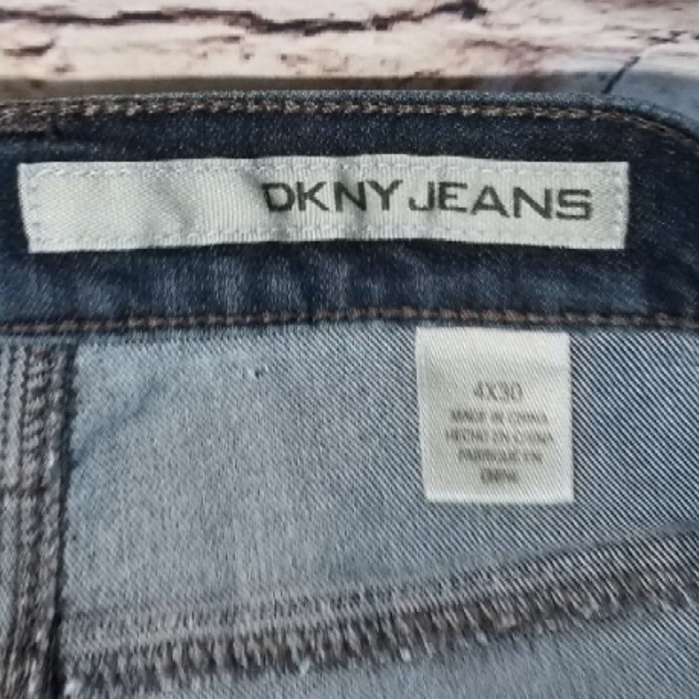 DKNY Straight Jeans, 5-Pocket Design, size 4x30 - Picture 5 of 8